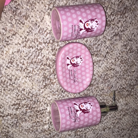 Marilyn Monroe Other Bathroom Set Poshmark